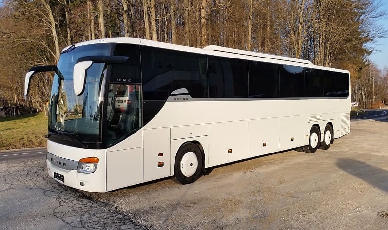 Veneto: Buses hire in Verona in Verona and Italy